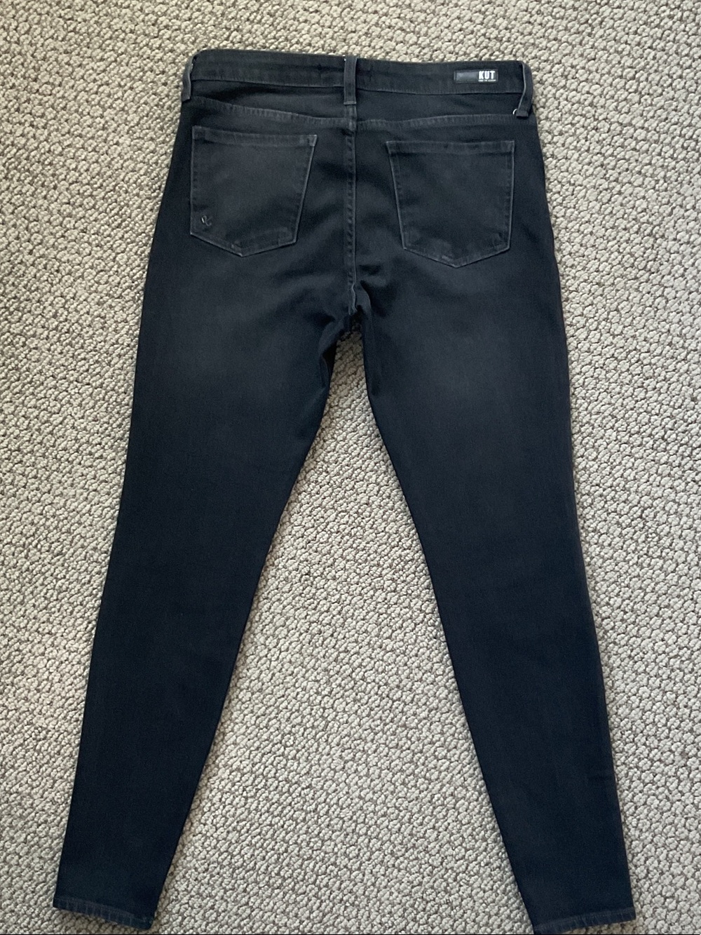 Kut from the Kloth Women’s Skinny Jeans in Black Size 6